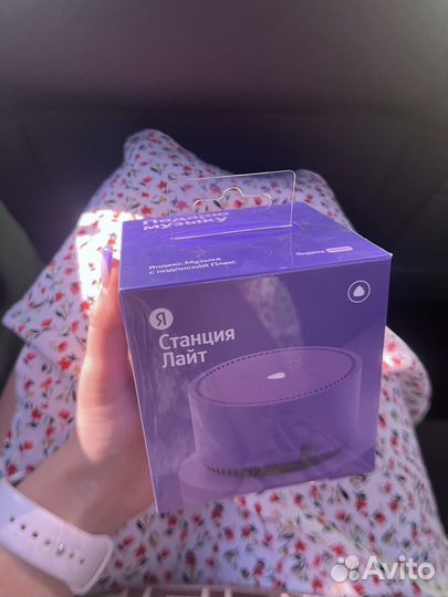 Умная колонка Яндекс станция лайт с Алисой