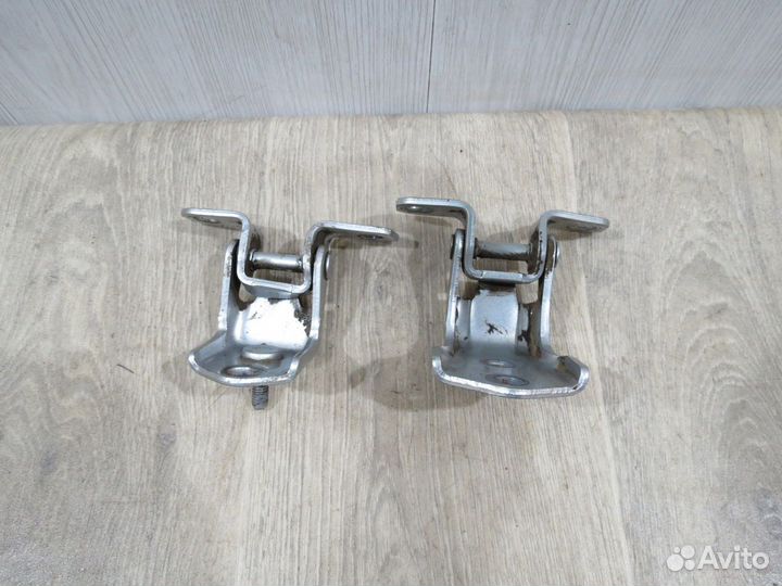 Петля двери Mazda 6 GH