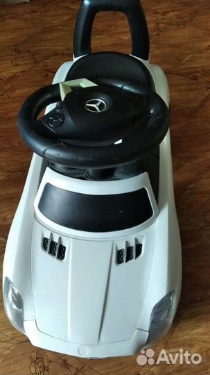 Машинка- каталка Mercedes-Benz