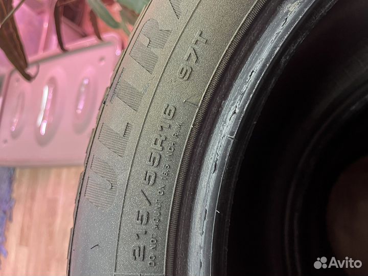 Goodyear Ultragrip Ice Arctic 215/55 R16 97T