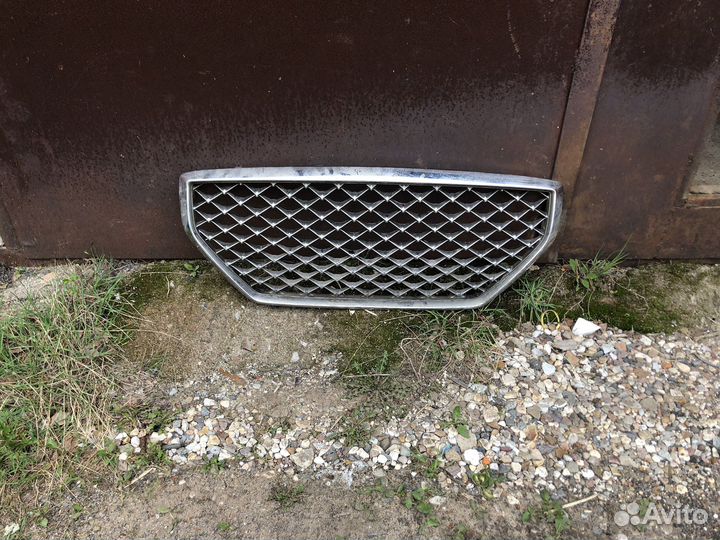 Решетка радиатора hyundai genesis G 70