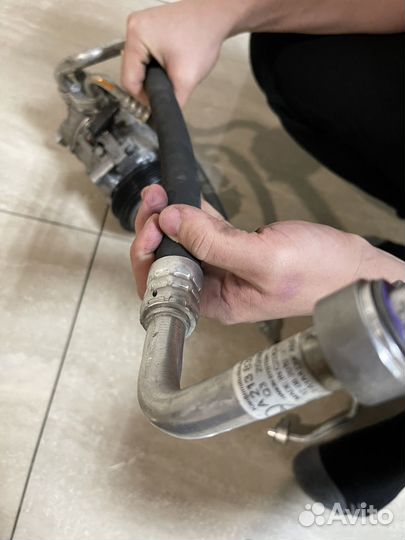 Компрессор кондиционера Mercedes W213