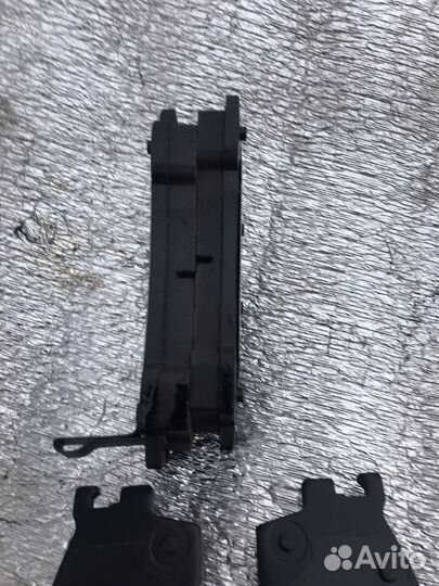 Тормозные колодки Mazda 323F BJ