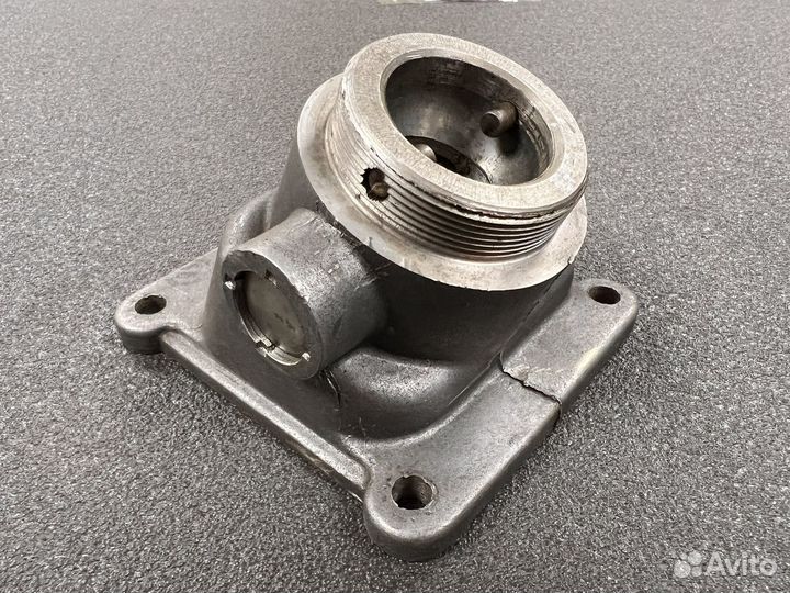 Крышка кпп (корпус рычага) Волга