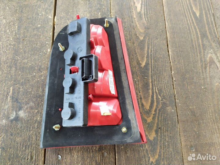 Фонарь задний правый Skoda Octavia 1U 1998