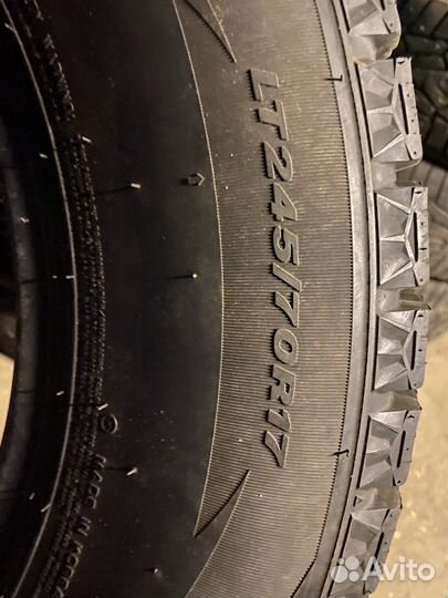 Roadstone Winguard Spike 245/70 R17