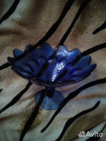 Хрустальная ваза для конфет и фруктов ;