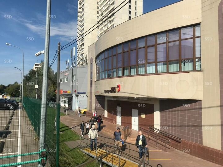 Сдам торговое помещение, 190 м²