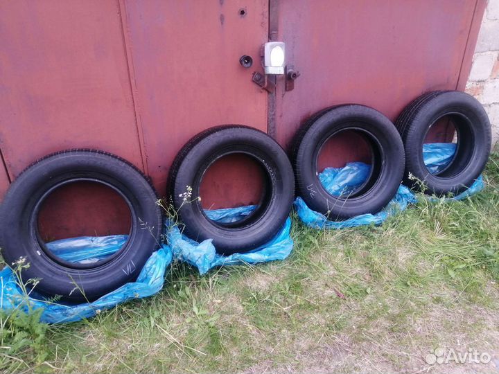 Yokohama Geolandar G033 215/70 R16