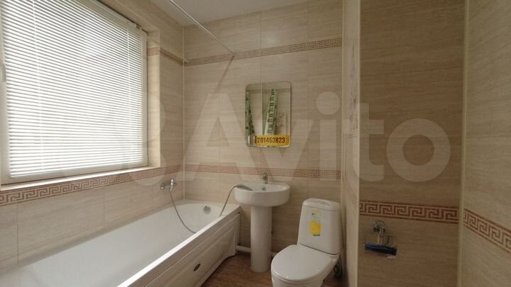 1-к. квартира, 42 м², 3/10 эт.