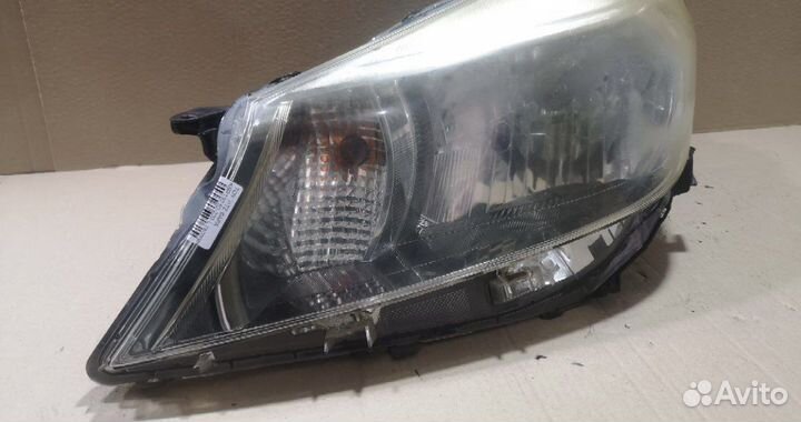 Фара левая toyota vitz ksp130