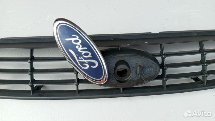 Решетка радиатора Ford Focus II