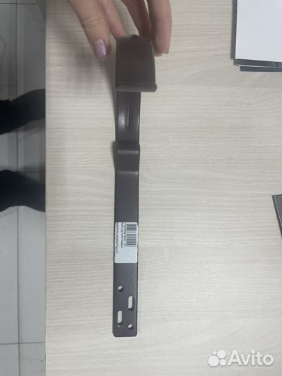 Держатель желоба