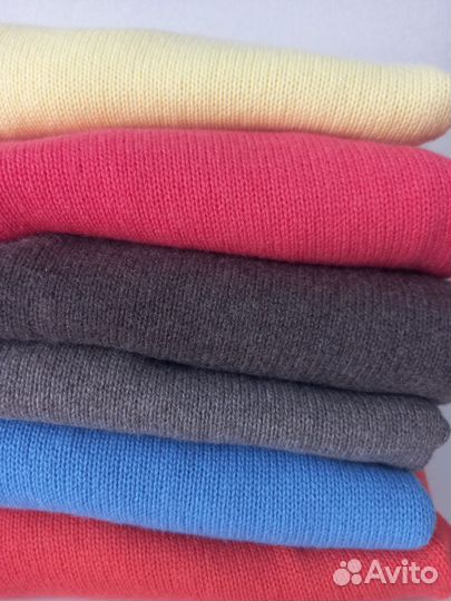 Свитер женский