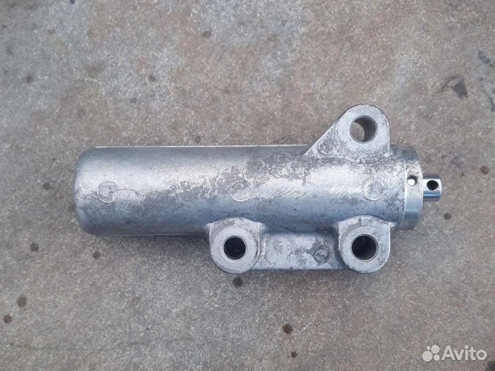 Натяжитель ремня грм Audi Volkswagen