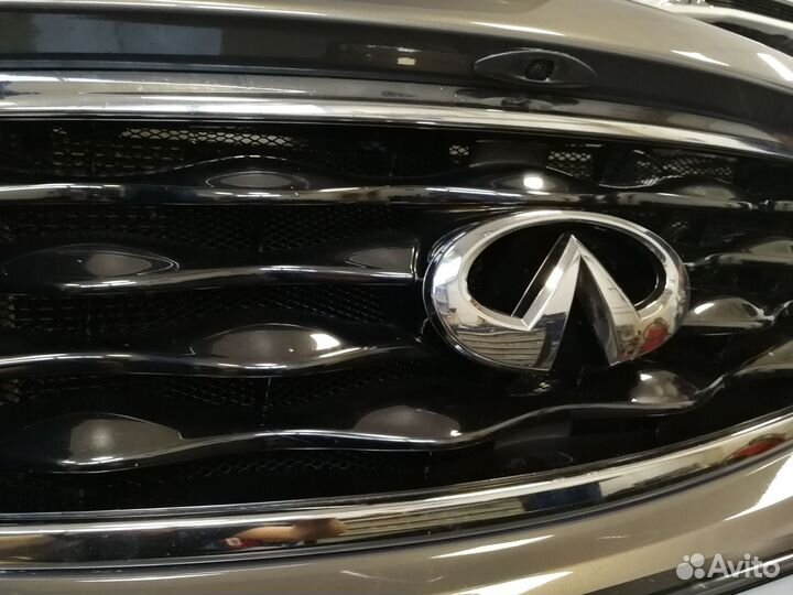 Решетка радиатора Infiniti fx