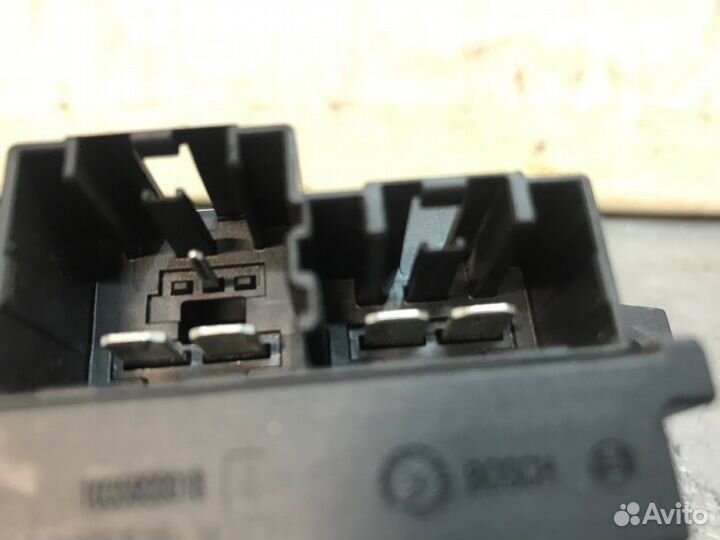 Резистор отопителя Chevrolet Cruze седан F16D3