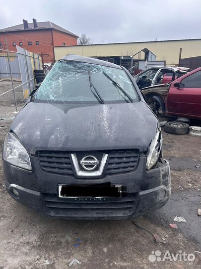 В разборе Nissan Qashqai 2008 CVT 2.0 л 4WD