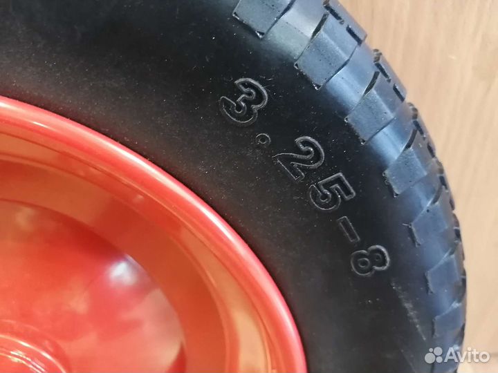 Колесо для тачки литое 3.25/8 PU (20мм)