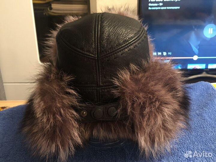Шапка кожаная