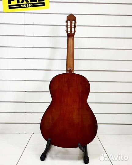 Классическая гитара Yamaha C40