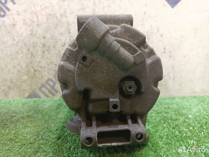 Компрессор кондиционера Volvo S40 седан 1.6