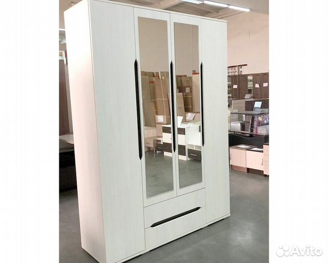 Шкаф с зеркалом 160 см