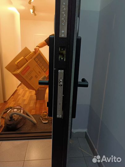 Установка дверных замков