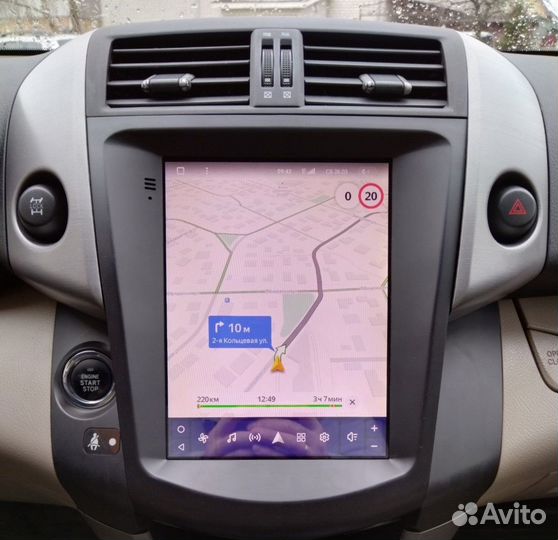 Android в стиле Tesla для Toyota RAV4, есть Teyes