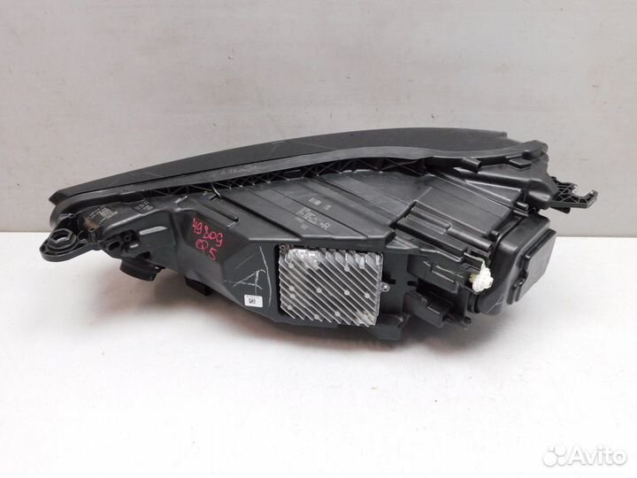 Фара правая Audi Q5/SQ5