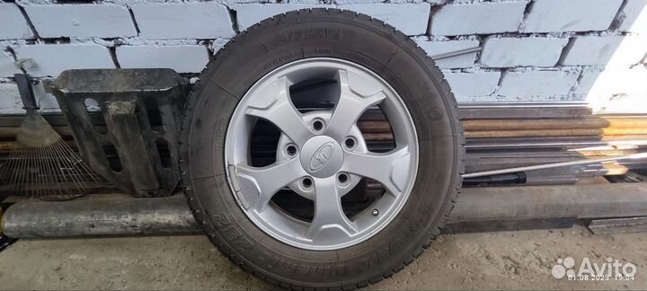 Оригинальные литые диски R16 на Ниву