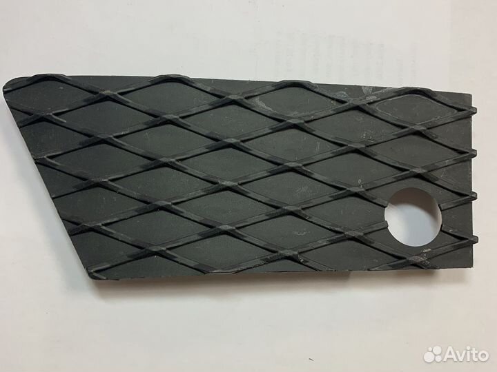 Левая накладка переднего бампера gl gls x166 x 166