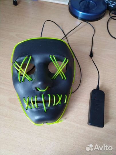 Светящаяся маска