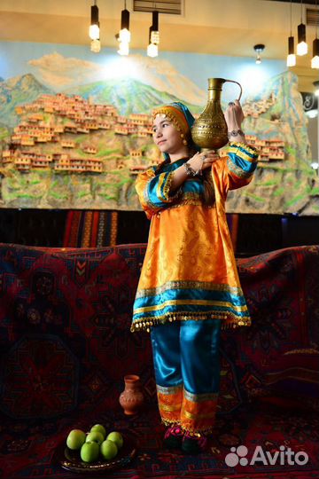 Костюмы национальные