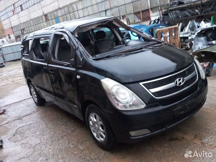 В разборе Хендай H1 Хендай Гранд Старекс 2.5 D4CB