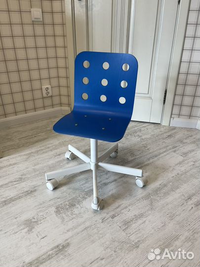 Стул IKEA для школьника юлес jules
