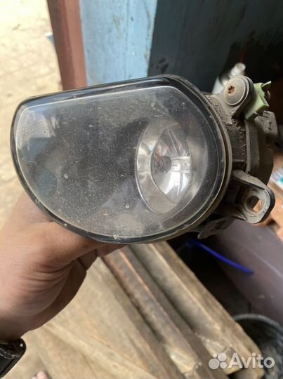 Противотуманка на ауди а8д3