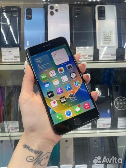 iPhone 8 Plus, 64 ГБ