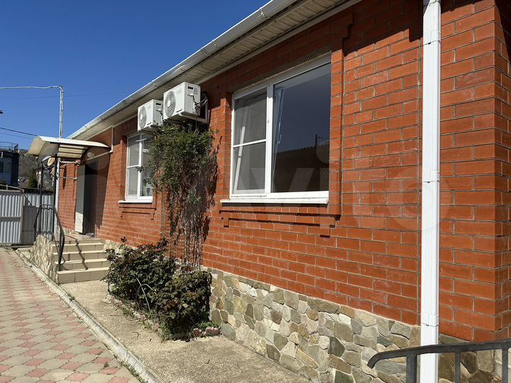 Гостевой дом 270 кв м, 7 соток в собственности