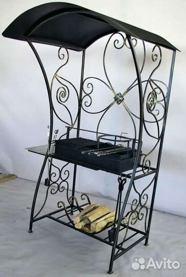Мангал с ковкой
