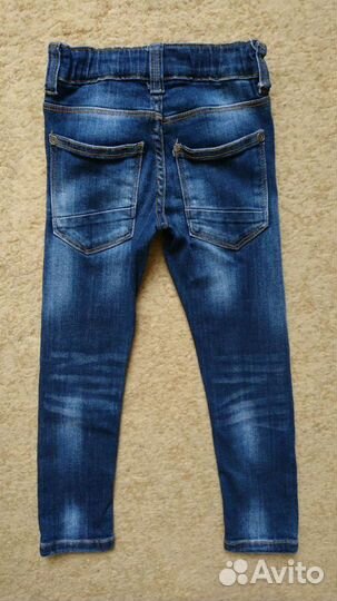 Джинсы next