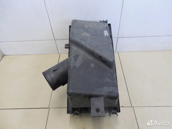 Корпус воздушного фильтра Avensis I 1997-2003