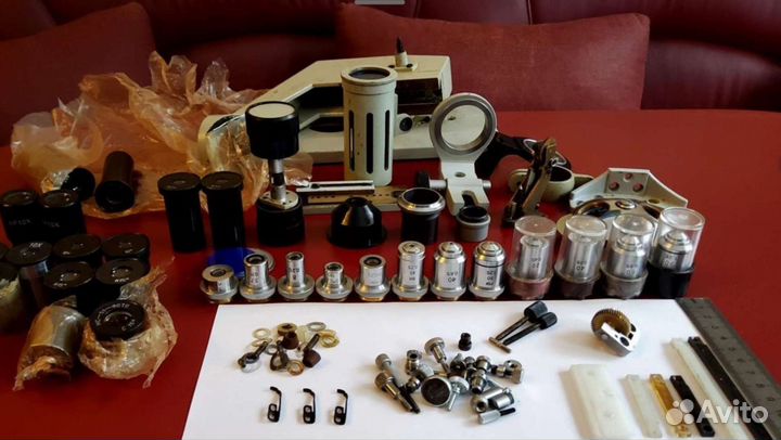 Объективы и другие детали микроскопа от