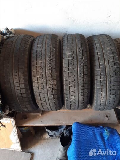 Bridgestone Blizzak Revo1 185/65 R14