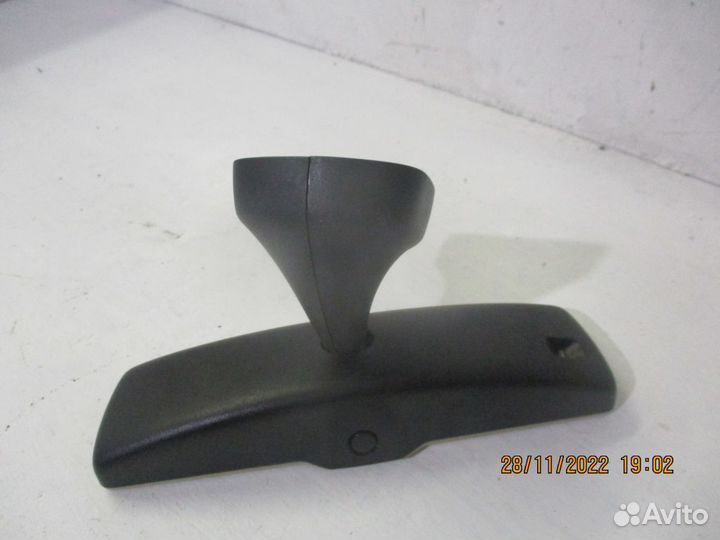 Зеркало заднего вида