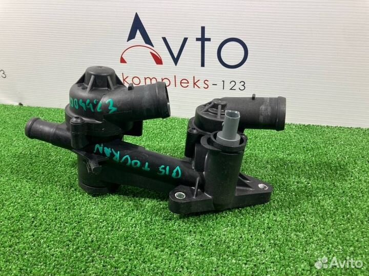 Корпус термостата Volkswagen Touran 1T cavc 2011