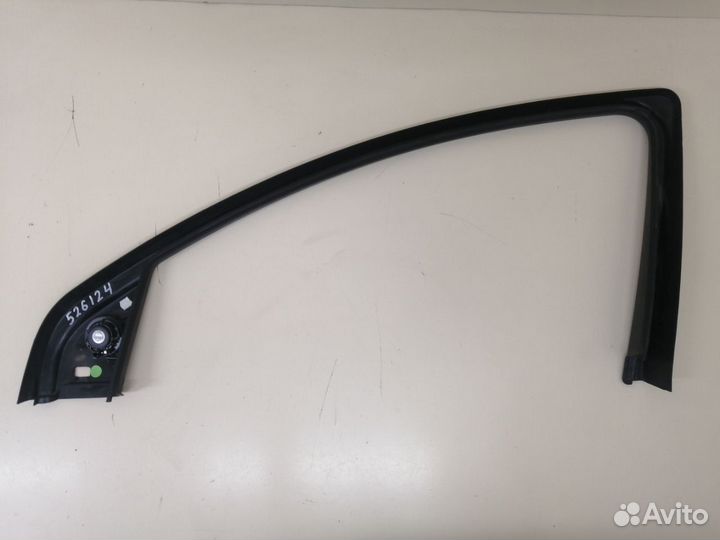 Уплотнитель стекла двери Audi Q7 4L 2005-2015