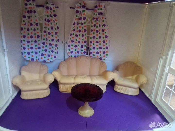 Домик кукольный