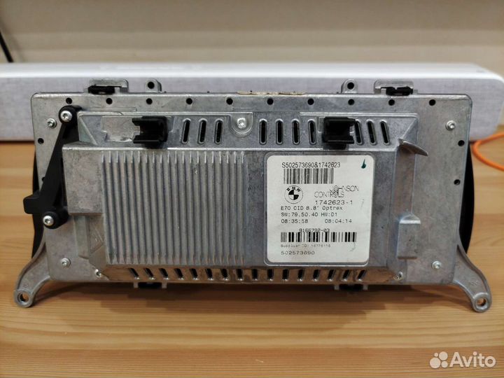 Штатное головное устройство на BMW X6,X5 (E71,70)