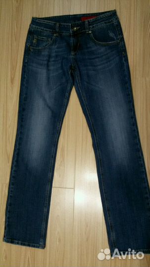 Джинсы женские